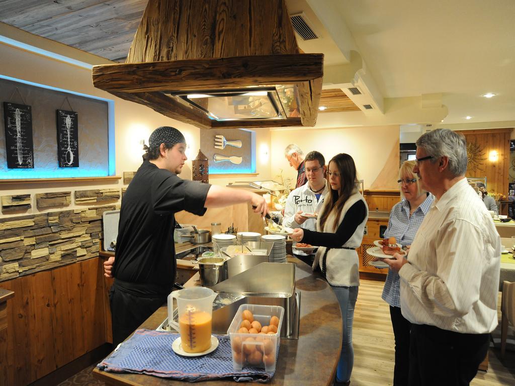 Wellness- Und Ferienhotel Waldesruh โบเดนไมส์ ห้อง รูปภาพ